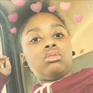 Meet your Posher, Derric